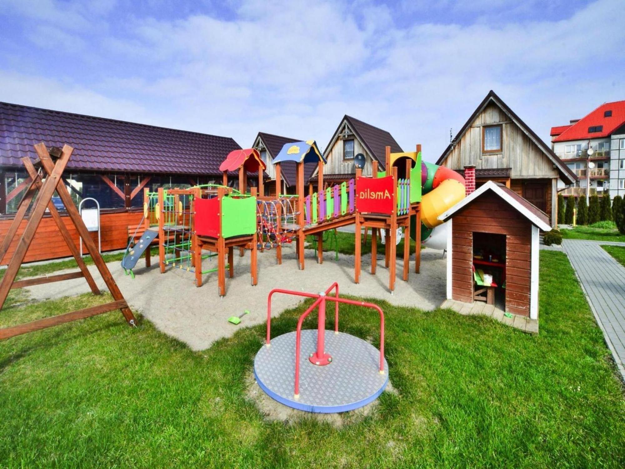 2-Storey Holiday Homes, ウストロニエ・モルスキエ エクステリア 写真